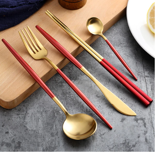 24-delige Gouden Bestekset van Roestvrij Staal met Zilveren Accenten voor Elegante Tafels 2