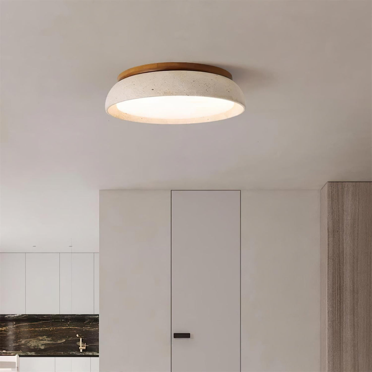 Plafondlamp Minimalistisch met Travertijn Kap en Houten Rand