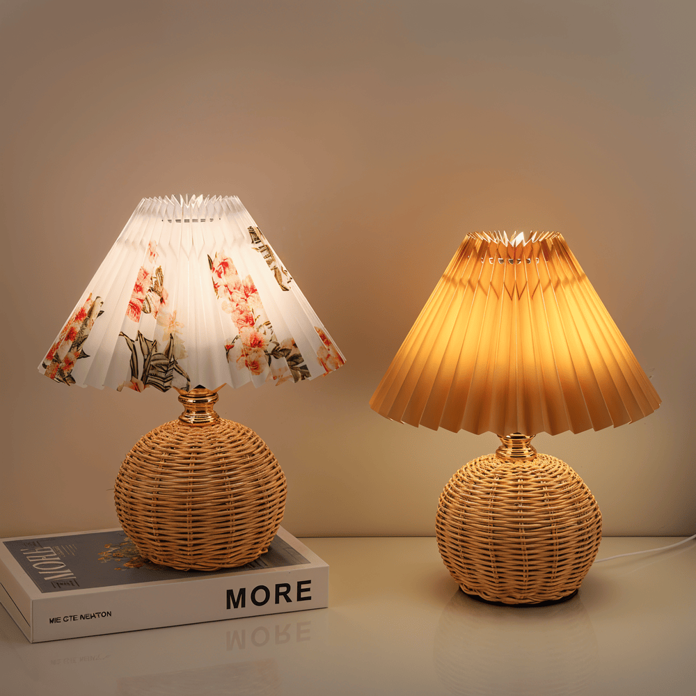 Tafellamp Bohemian met Gevlochten Rotting Voet en Geplooide Kap