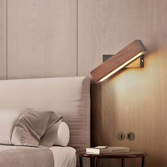 Wandlamp Scandinavisch met Draaibare LED Balk en Houtlook