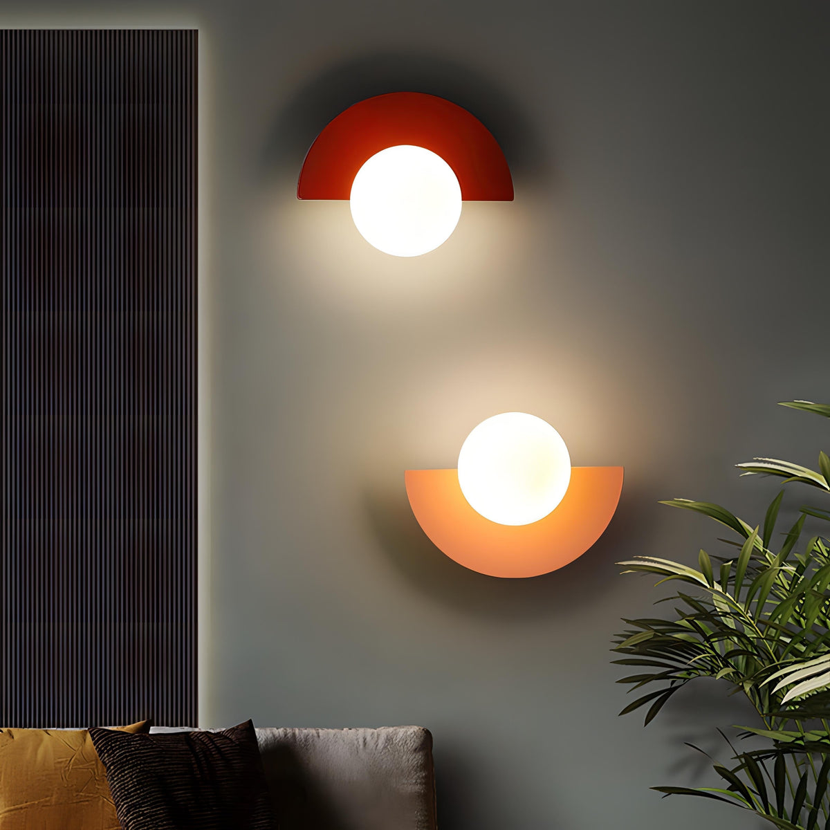 Wandlamp Scandinavisch met Ronde Bol en Halfcirkelvormige Kap