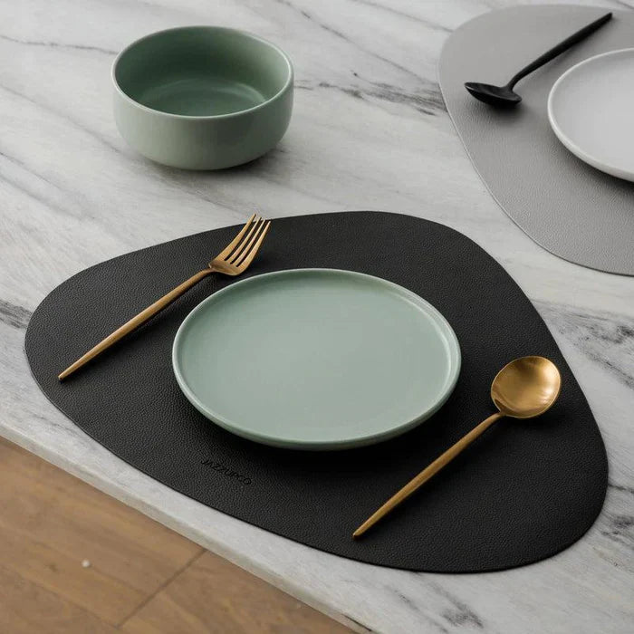 Bestekset Minimalistisch Design met Titanium Coating 20-delig