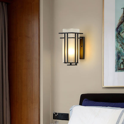 Buitenlamp Modern met Frosted Glas Kap en Metalen Rasterframe voor Muur