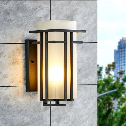 Buitenlamp Modern met Frosted Glas Kap en Metalen Rasterframe voor Muur