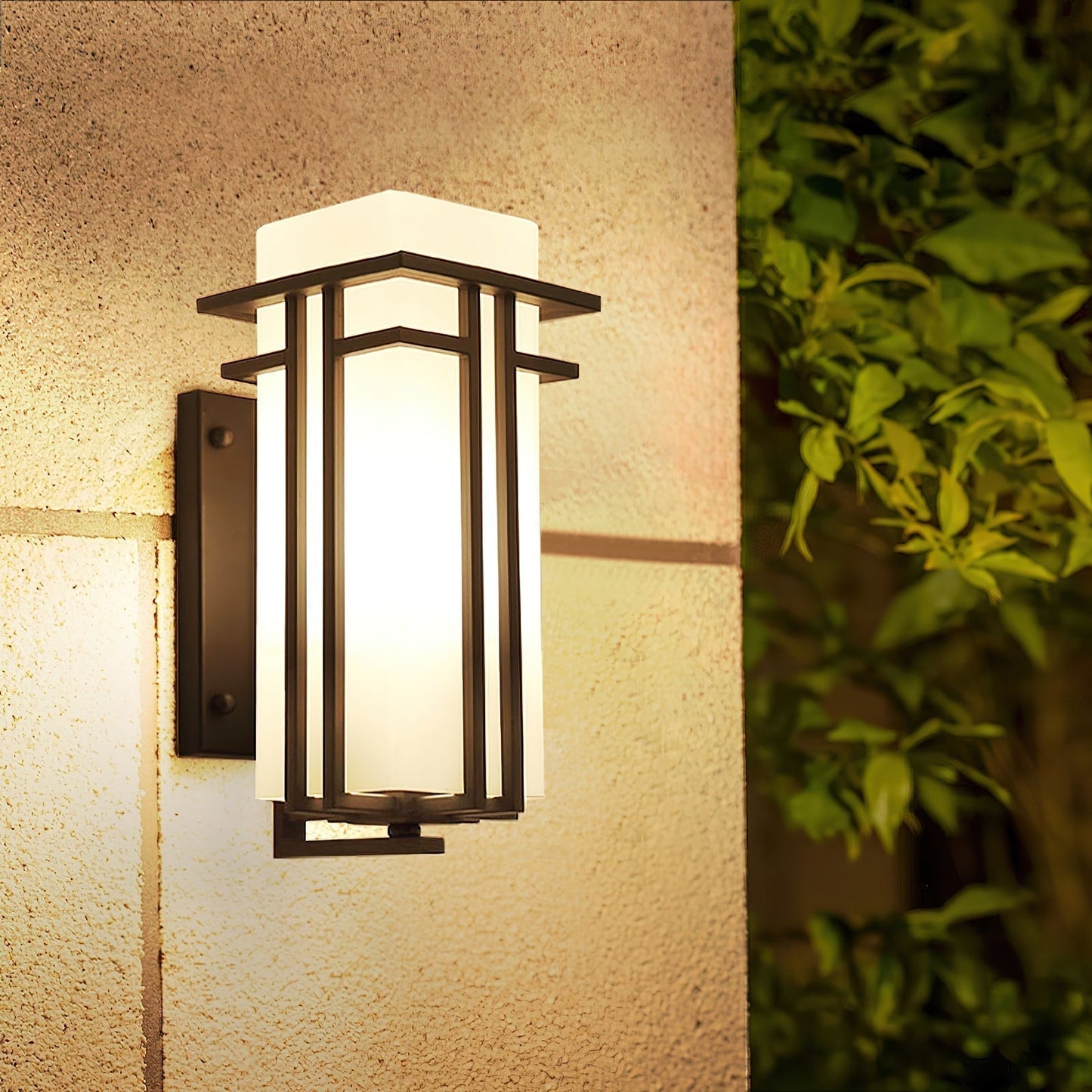Buitenlamp Modern met Frosted Glas Kap en Metalen Rasterframe voor Muur