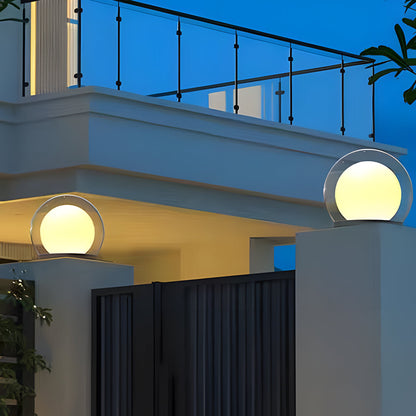 Buitenlamp Paal en Hek Globelamp Modernmet E27 Fitting en IP65 voor Tuin en Terras