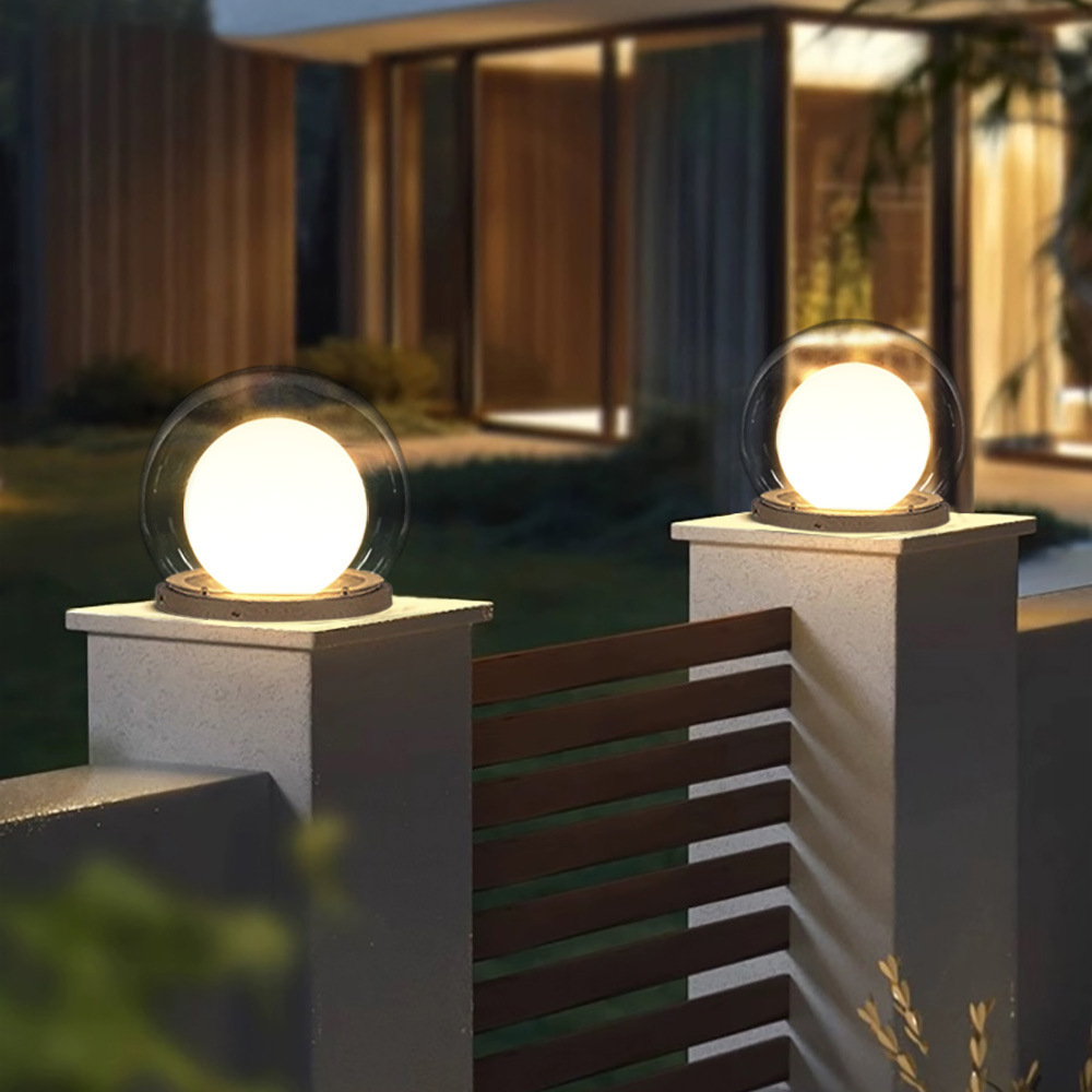 Buitenlamp Paal en Hek Globelamp Modernmet E27 Fitting en IP65 voor Tuin en Terras