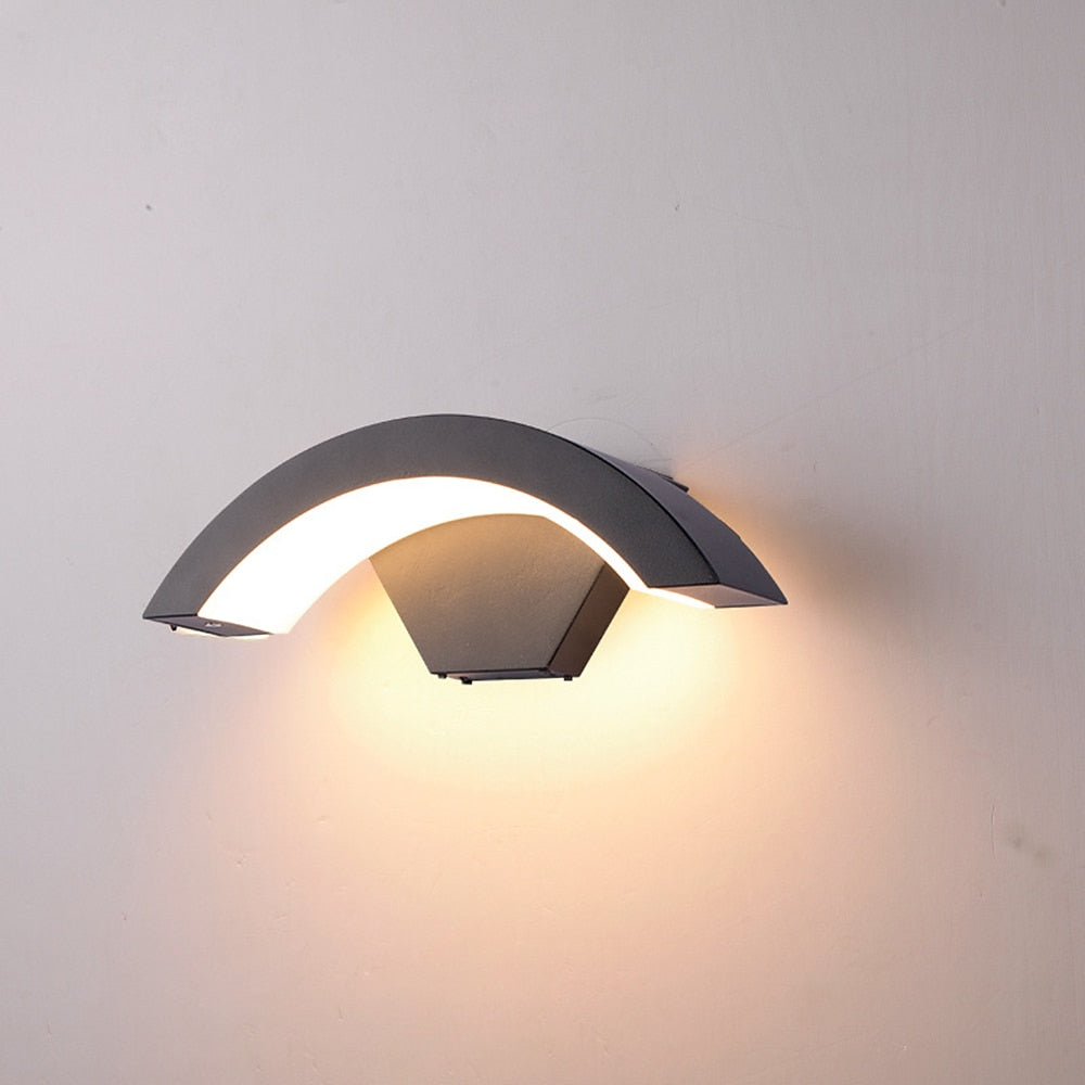 Buitenwandlamp Modern met Gebogen LED Arm voor Tuin en Terras