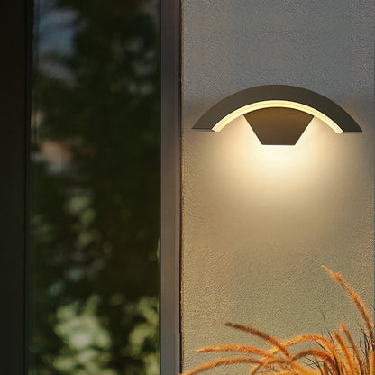 Buitenwandlamp Modern met Gebogen LED Arm voor Tuin en Terras