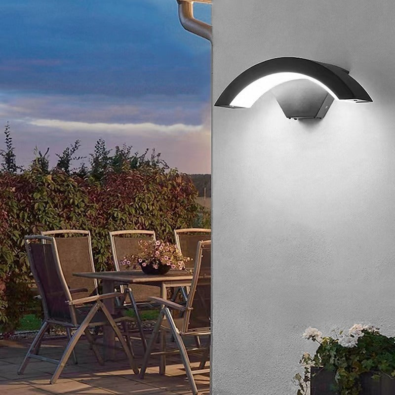 Buitenwandlamp Modern met Gebogen LED Arm voor Tuin en Terras