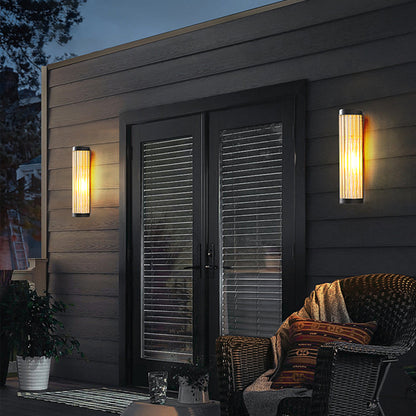 Buitenwandlamp Modern met Geribbelde Glazen Buis en IP65 voor Tuin en Terras