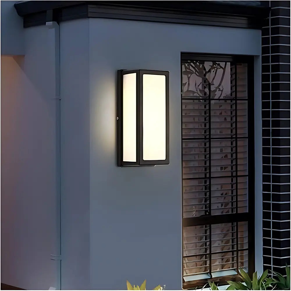 Buitenwandlamp Modern met Rechthoekige Kap en Geïntegreerde LED