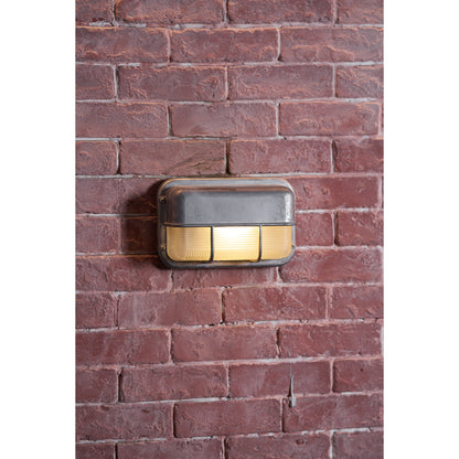 Buitenwandlamp Nautisch Industrieel met Aluminium Behuizing en Opaal Glasdiffuser