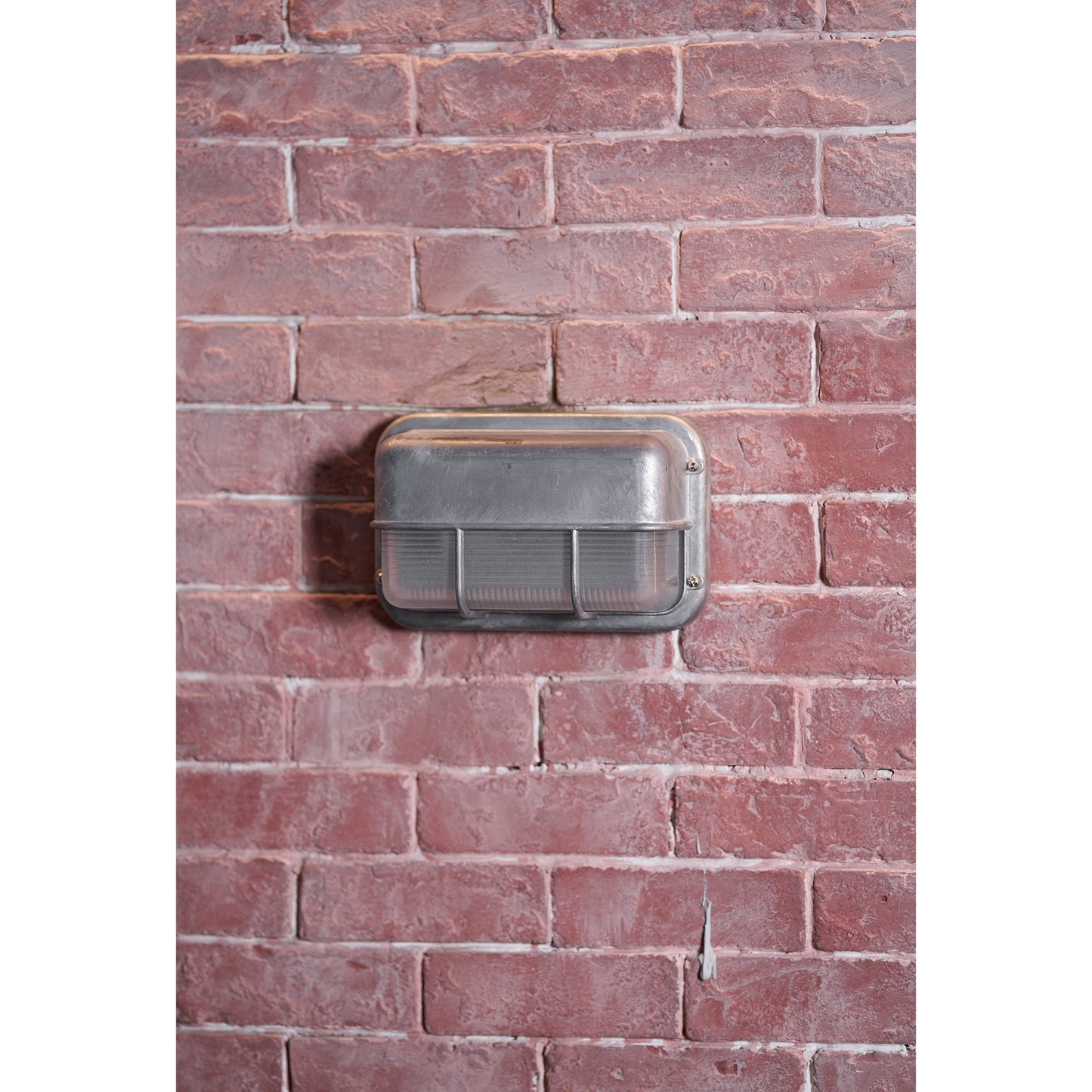 Buitenwandlamp Nautisch Industrieel met Aluminium Behuizing en Opaal Glasdiffuser
