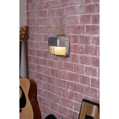 Buitenwandlamp Nautisch Industrieel met Aluminium Behuizing en Opaal Glasdiffuser