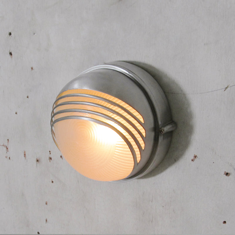 Buitenwandlamp Nautisch Industrieel met Aluminium Behuizing en Opaal Glasdiffuser