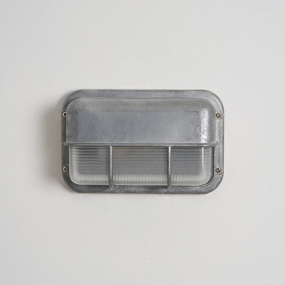 Buitenwandlamp Nautisch Industrieel met Aluminium Behuizing en Opaal Glasdiffuser