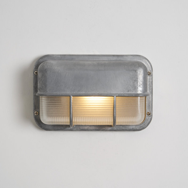 Buitenwandlamp Nautisch Industrieel met Aluminium Behuizing en Opaal Glasdiffuser