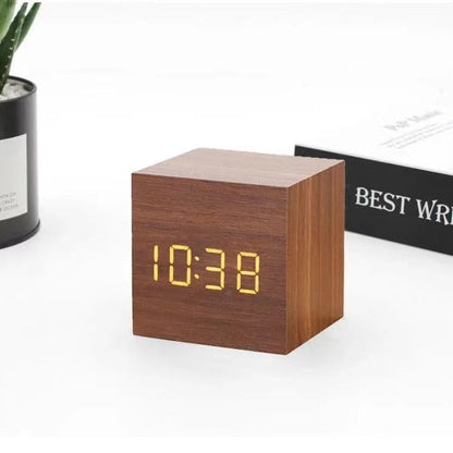 Digitale Wekker Kubus met LED Display voor Tijd Temperatuur en Datum