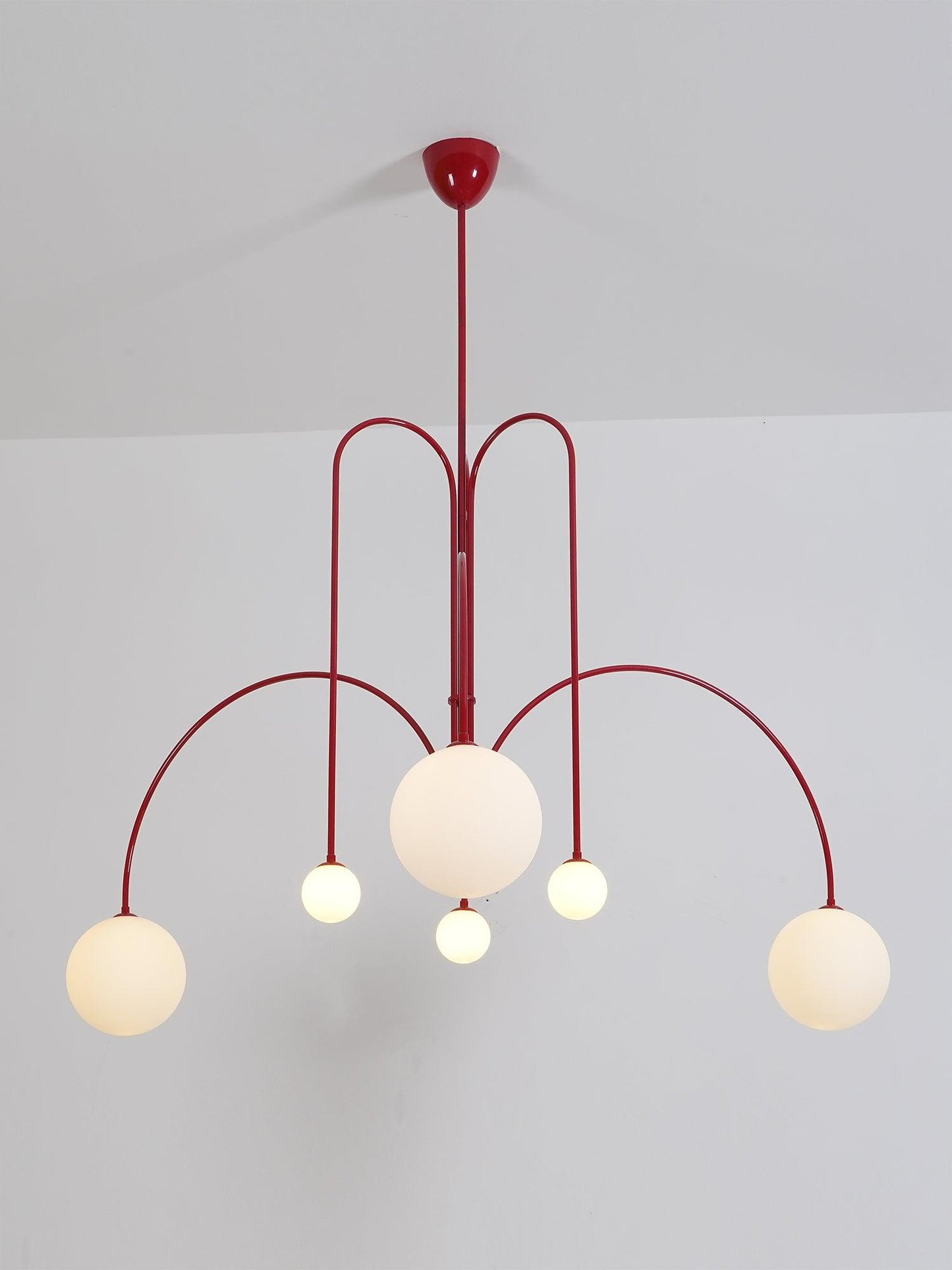 Hanglamp Art Deco met Boogvormige Armen en Glazen Bollen