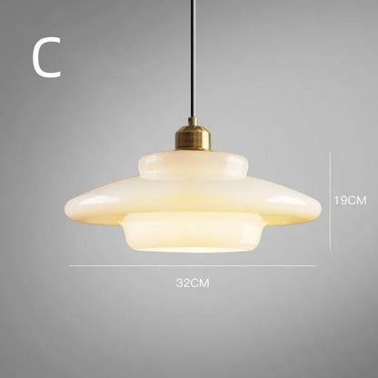 Hanglamp Art Deco met Gelaagde Glazen Kap en Messing Fitting