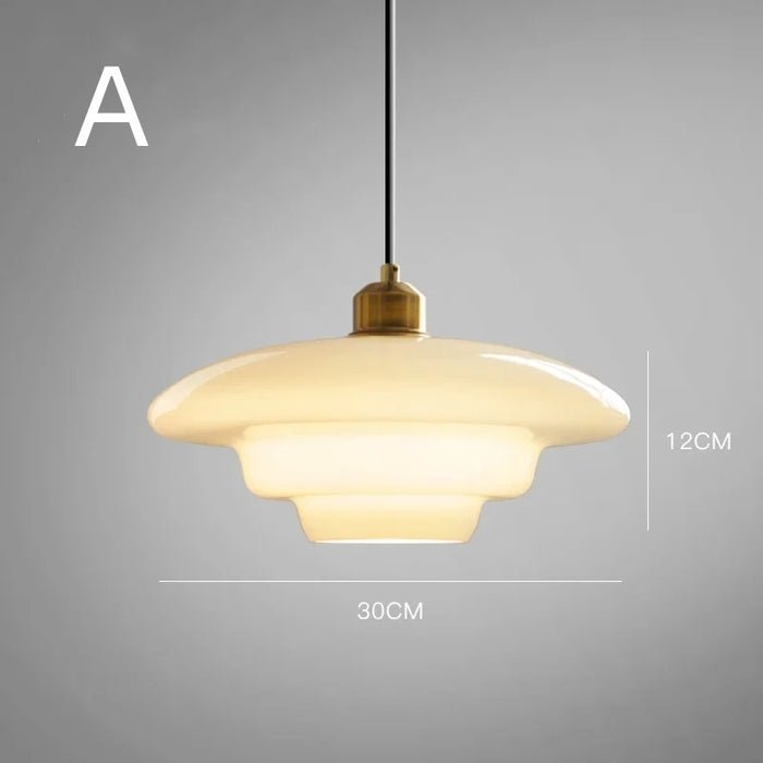 Hanglamp Art Deco met Gelaagde Glazen Kap en Messing Fitting
