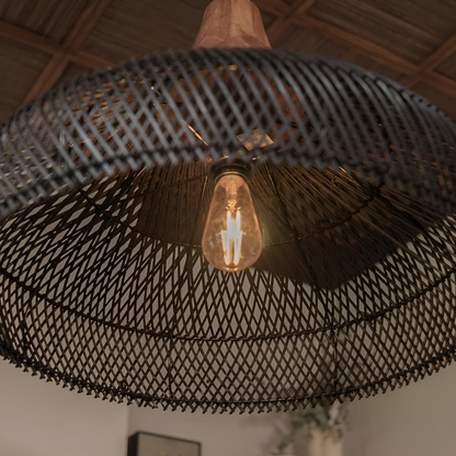 Hanglamp Bohemian met Gevlochten Kap en Houten Detail