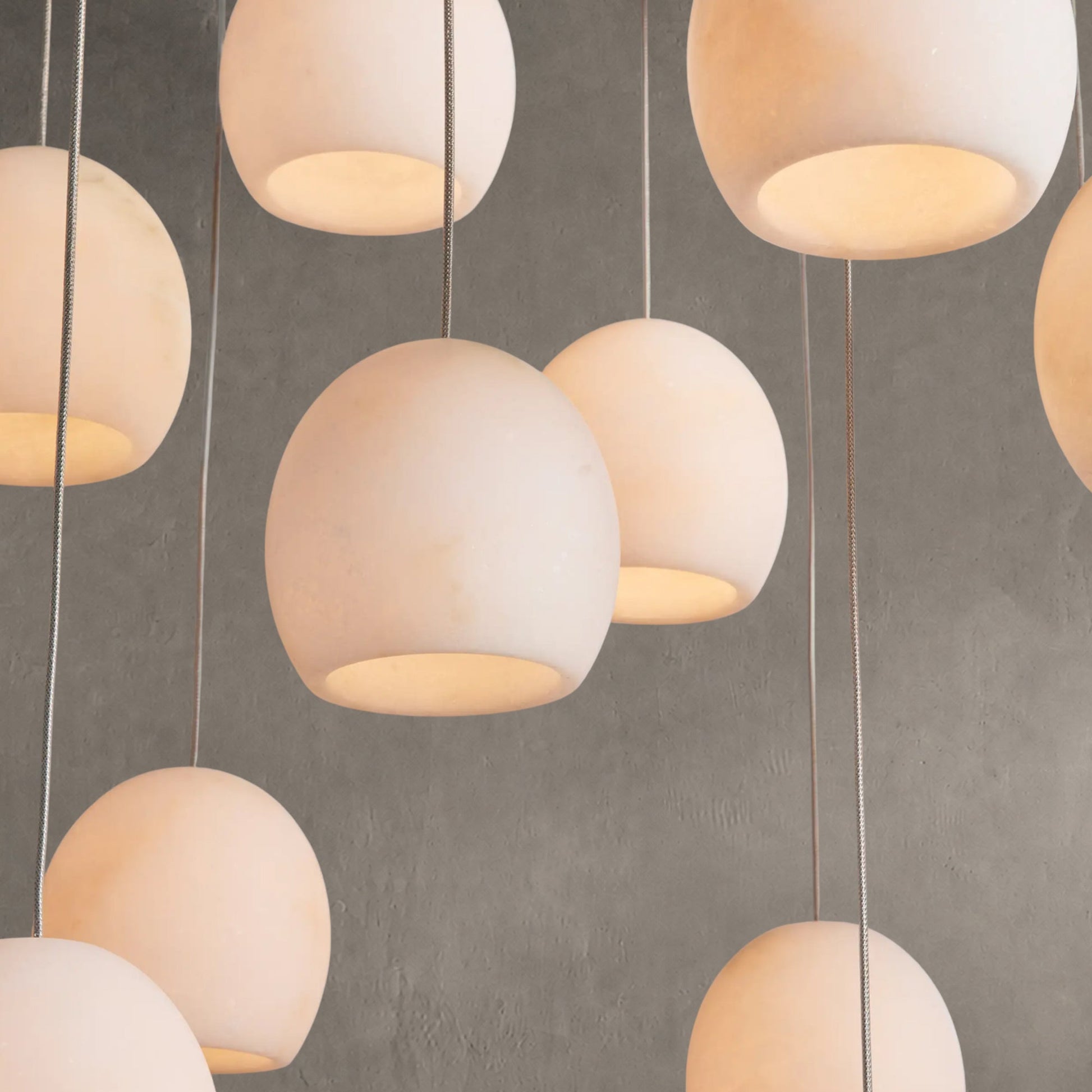Hanglamp Bohemian met Ronde Alabasten Kappen en Verstelbare Hoogte ##POS:13##