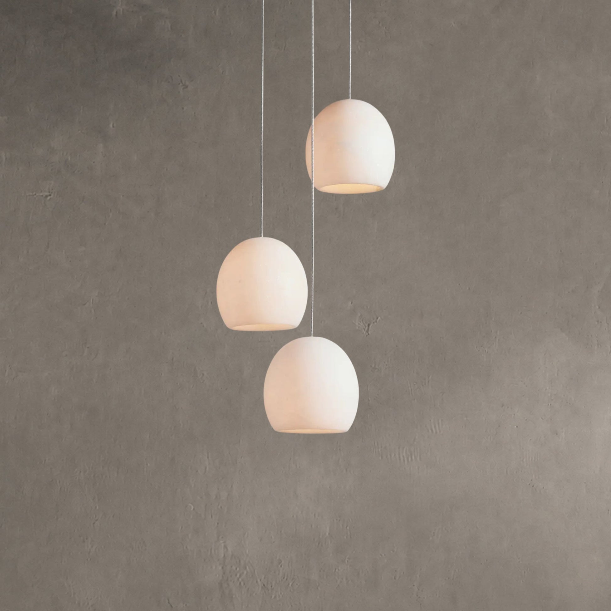Hanglamp Bohemian met Ronde Alabasten Kappen en Verstelbare Hoogte