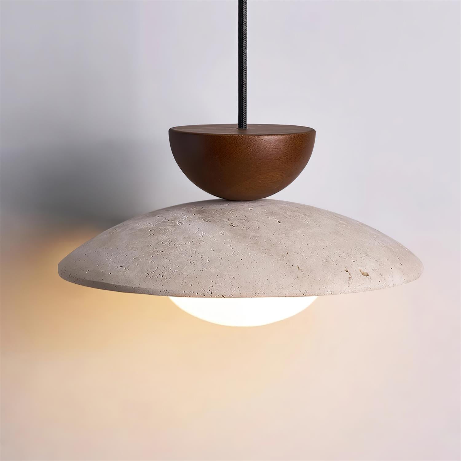 Hanglamp Bohemian met Travertine Kap en Houten Detail