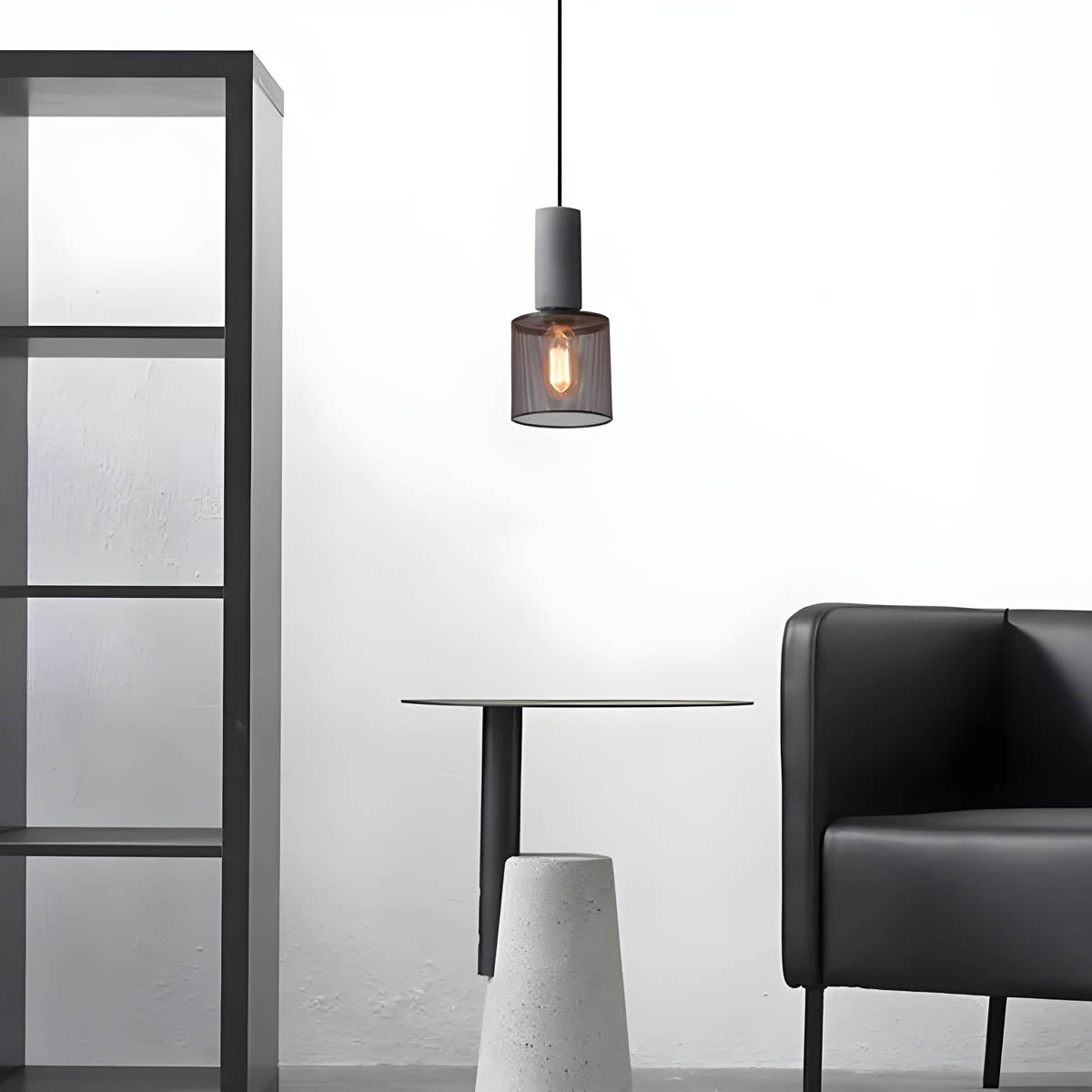 Hanglamp Industrieel met Betonnen Fitting en Metalen Gaaskap