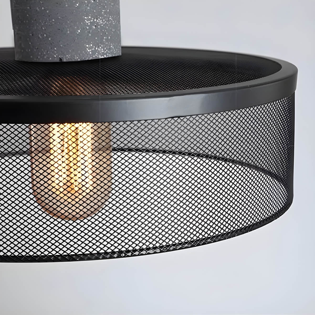 Hanglamp Industrieel met Betonnen Fitting en Metalen Gaaskap