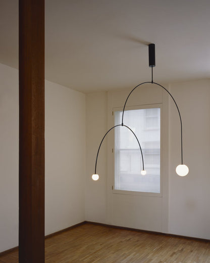 Hanglamp Minimalistisch met Dubbele Boog en Glazen Bollen