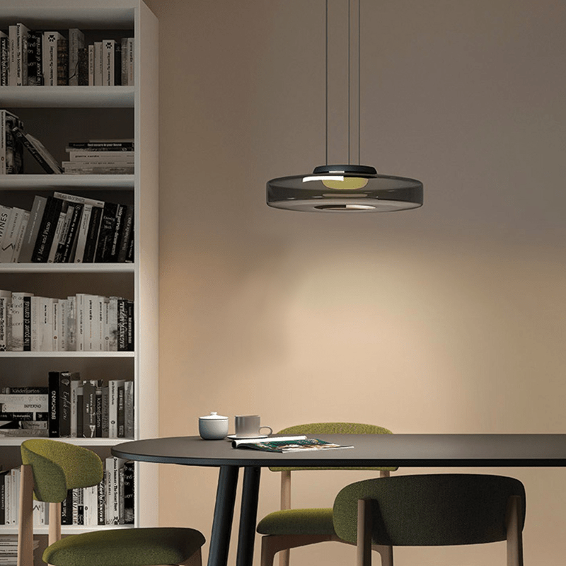 Hanglamp Modern met Gelaagde Glazen Kap en Verstelbare Hoogte