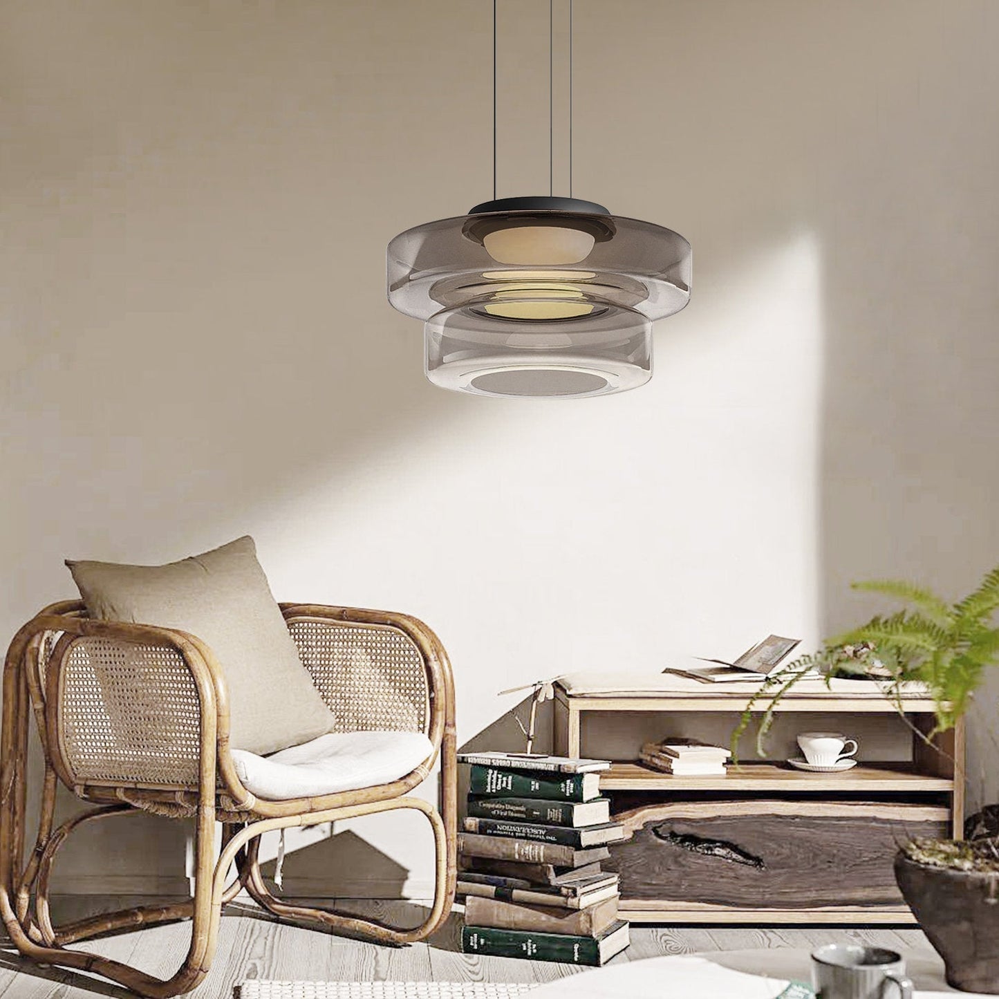 Hanglamp Modern met Gelaagde Glazen Kap en Verstelbare Hoogte