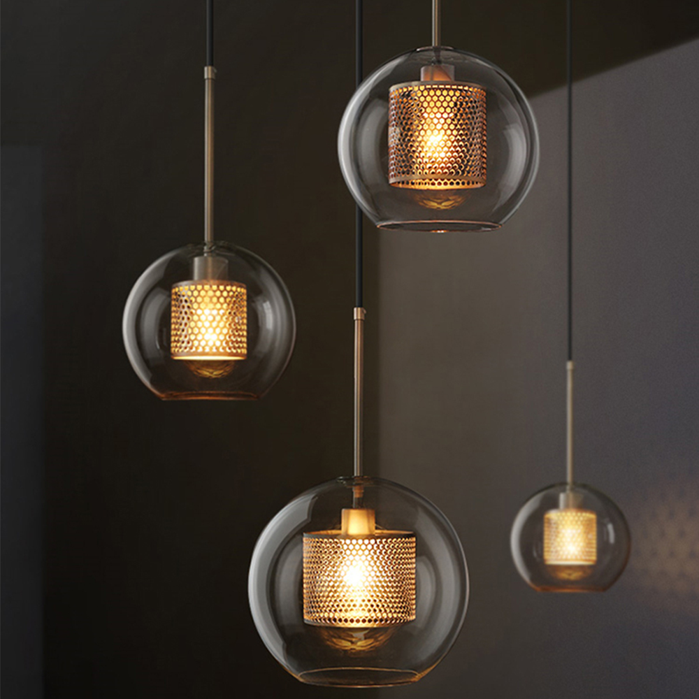 Hanglamp Modern met Glazen Bol en Geperforeerde Metalen Kap