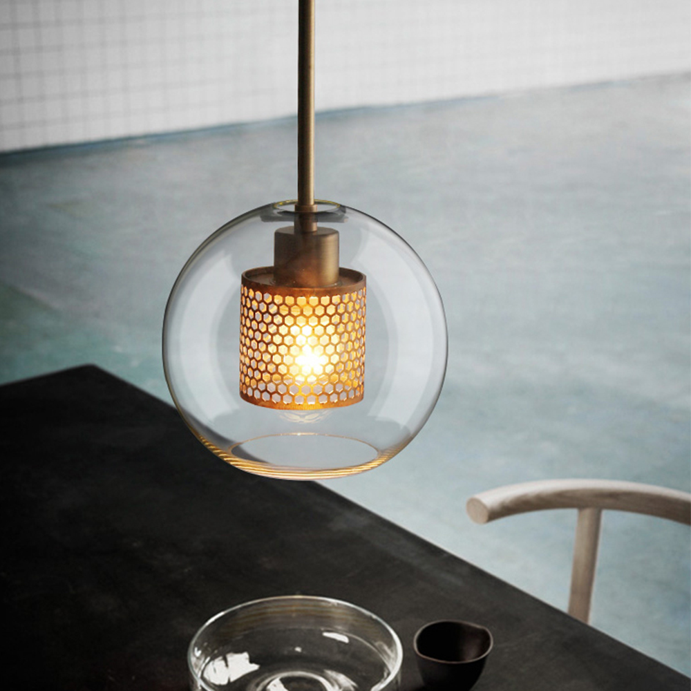 Hanglamp Modern met Glazen Bol en Geperforeerde Metalen Kap