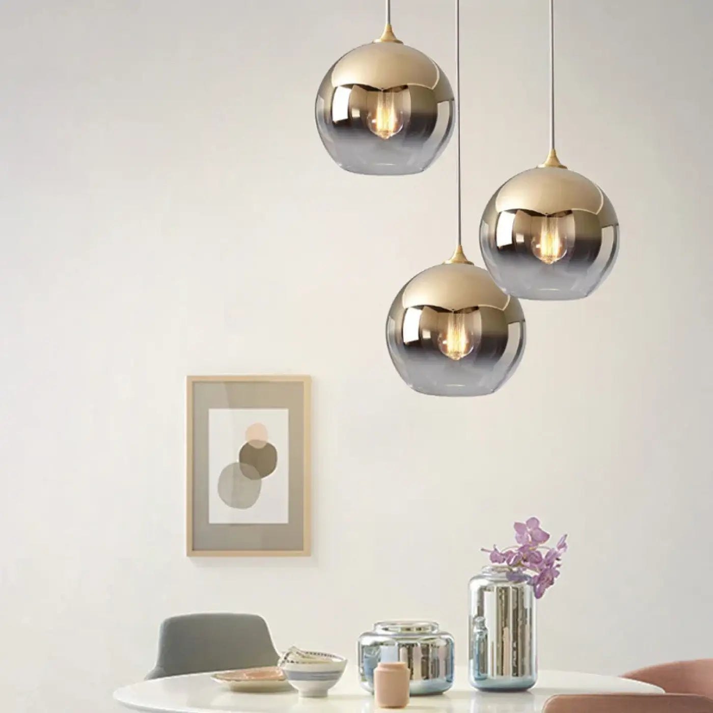 Hanglamp Modern met Ronde Glazen Bol en Metaalglans Afwerking