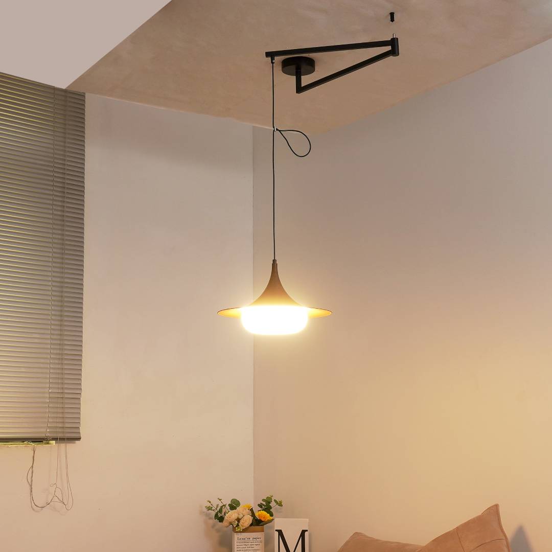 Hanglamp Modern met Zwenkarm en Opaal Glazen Kap