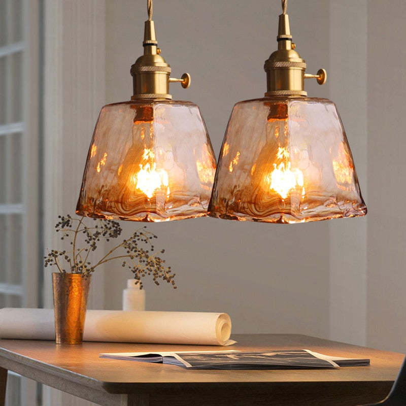 Hanglamp Retro met Amberkleurig Glazen Kap en Messing Fitting