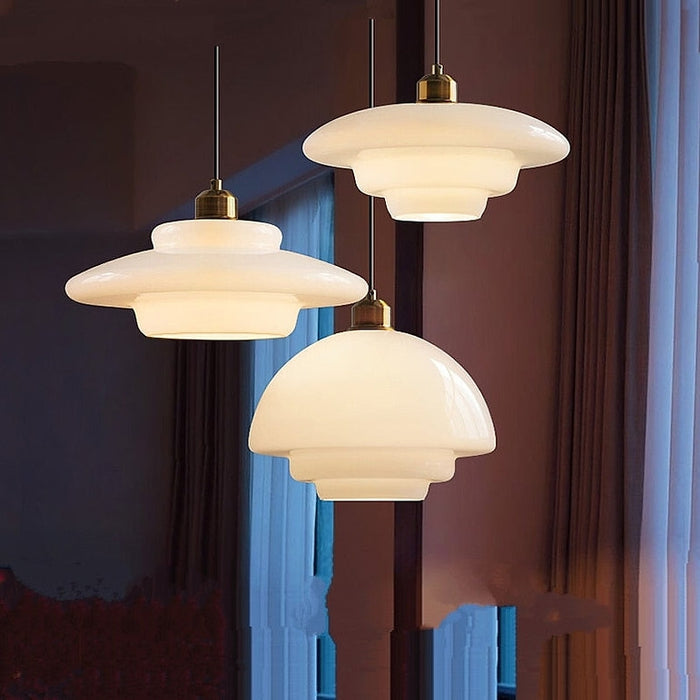 Hanglamp Retro met Gelaagde Glazen Kap en Messing Fitting