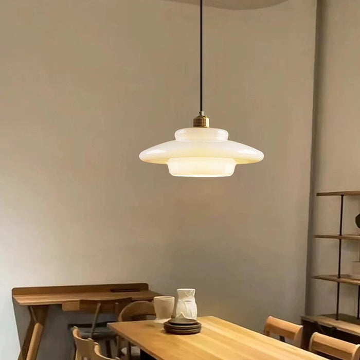 Hanglamp Retro met Gelaagde Glazen Kap en Messing Fitting