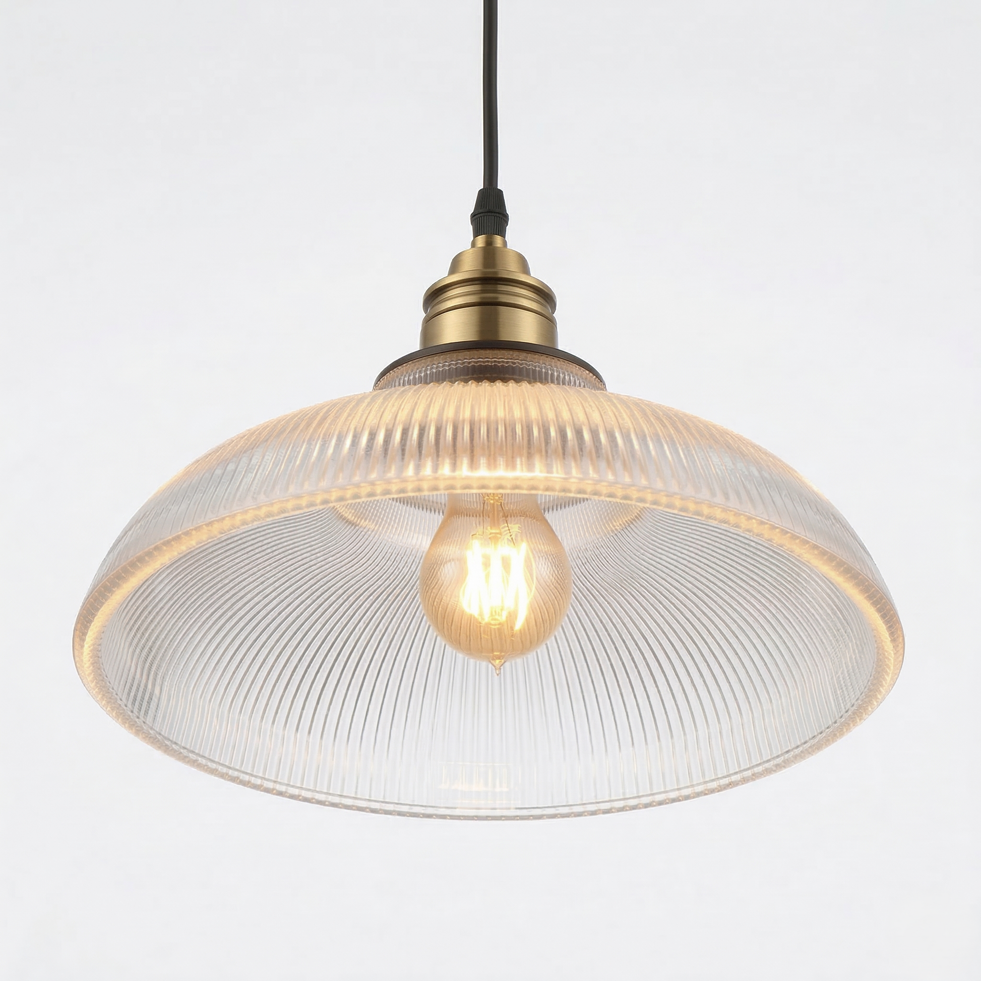 Hanglamp Retro met Geribbelde Glazen Kap en Messing Fitting
