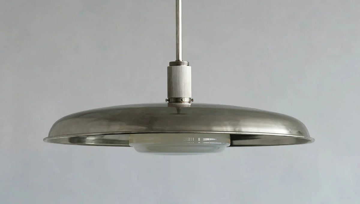 Hanglamp Retro met Ronde Schaal en Matglazen Diffuser