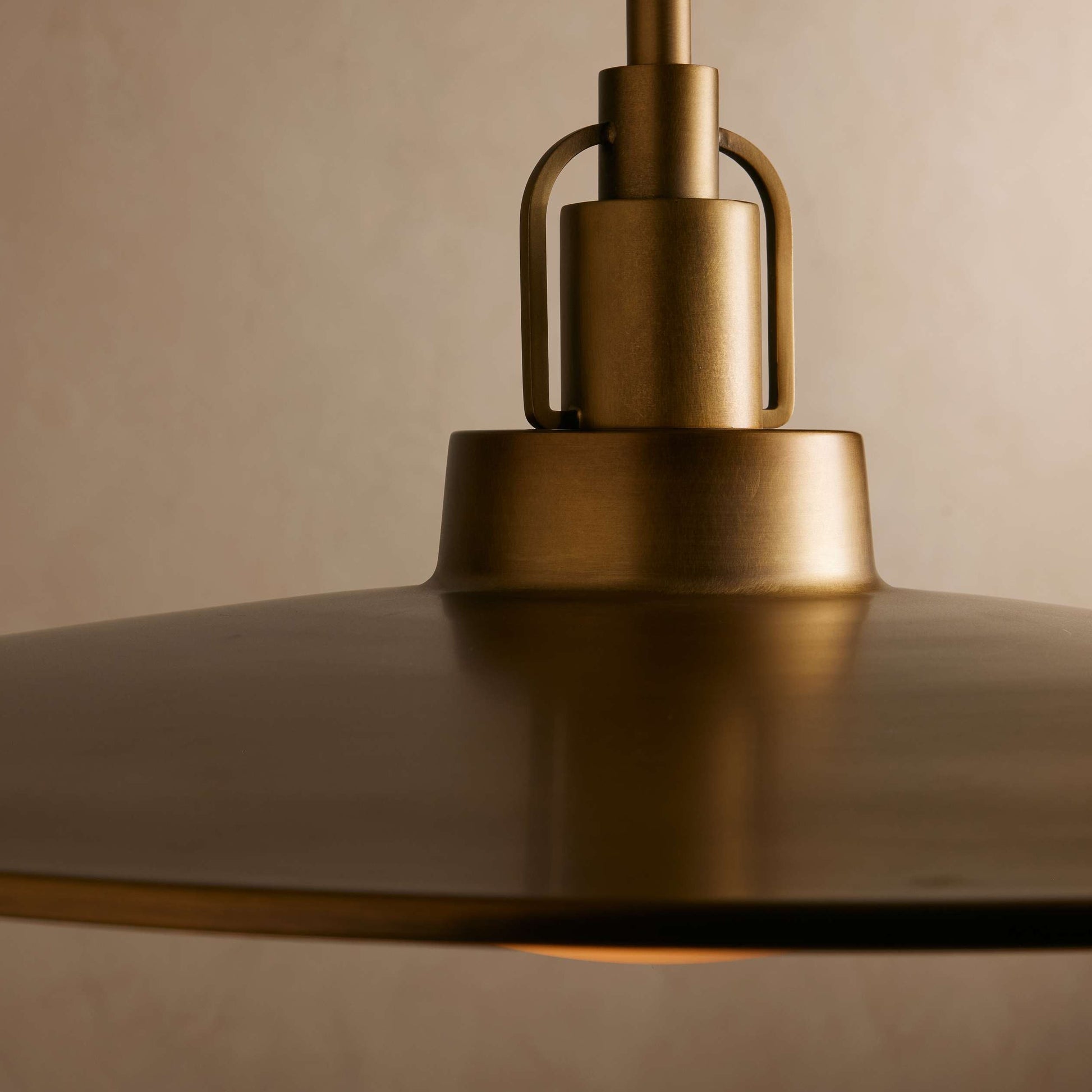 Hanglamp Retro met Schijfvormige Kap en Opaalglzen Bol