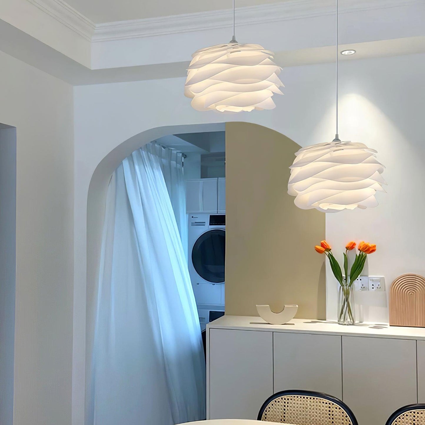 Hanglamp Scandinavisch met Bloemenkap van Gebogen Lamellen