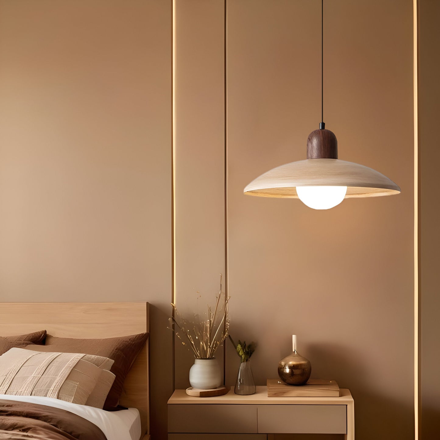 Hanglamp Scandinavisch met Brede Ronde Kap en Glazen Bol