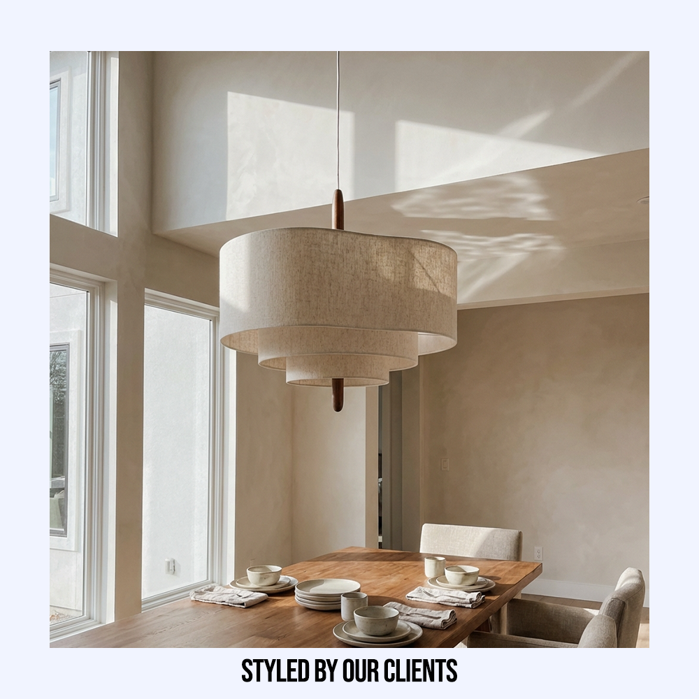 Hanglamp Scandinavisch met Drielaagse Stoffen Kap en Houten Detail