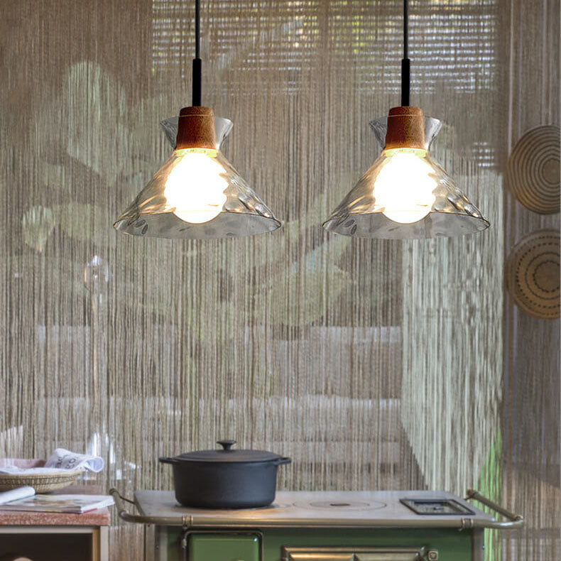 Hanglamp Scandinavisch met Geribbeld Glas en Houten Fitting