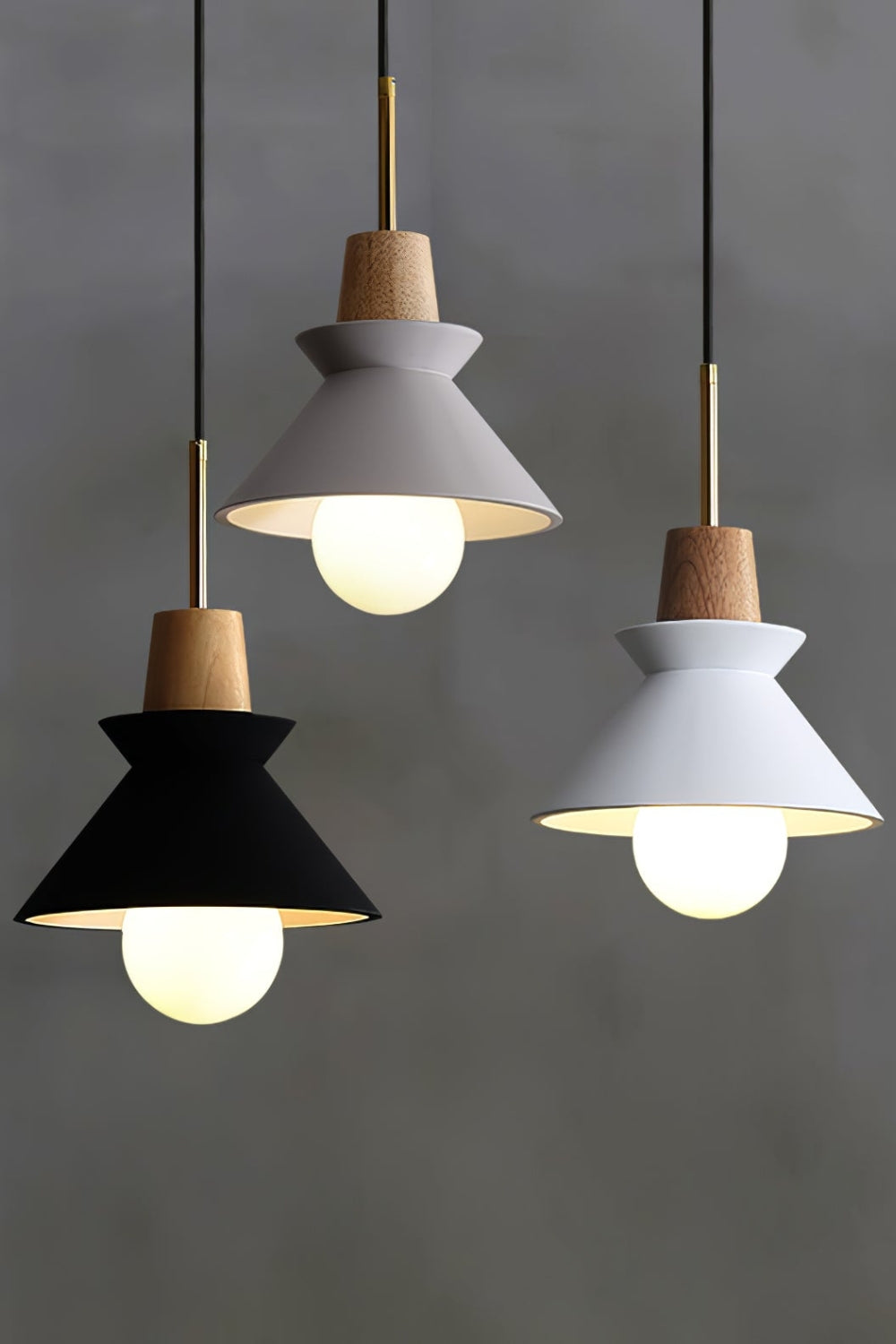 Hanglamp Scandinavisch met Houten Detail en Conische Kap